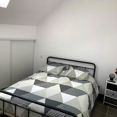 Du Sabotier בית נופש Saint-Bonnet-pres-Orcival